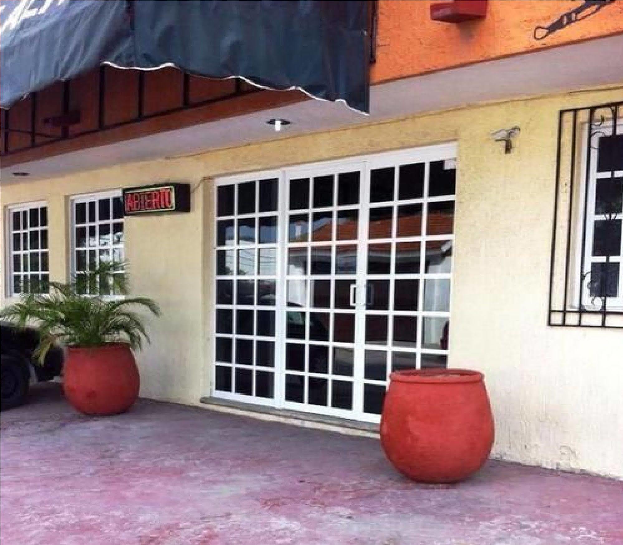 Hotel Ticuch Melida Plaza Cancún Zewnętrze zdjęcie
